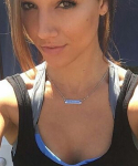 That women is  so damn stunning