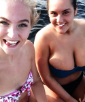 That Women is looking  absolutely cute
